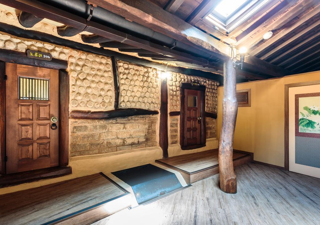 Kasan Tobang Hostel Seogwipo-stad Buitenkant foto