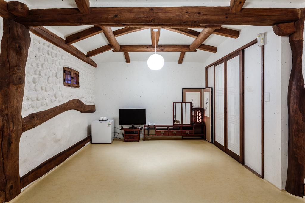 Kasan Tobang Hostel Seogwipo-stad Buitenkant foto