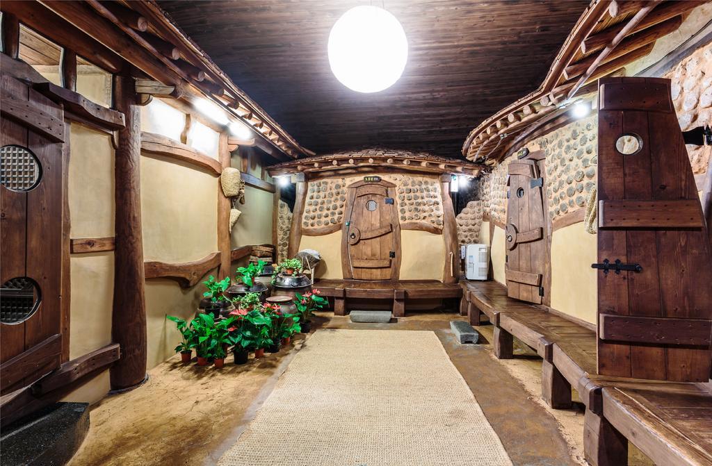 Kasan Tobang Hostel Seogwipo-stad Buitenkant foto