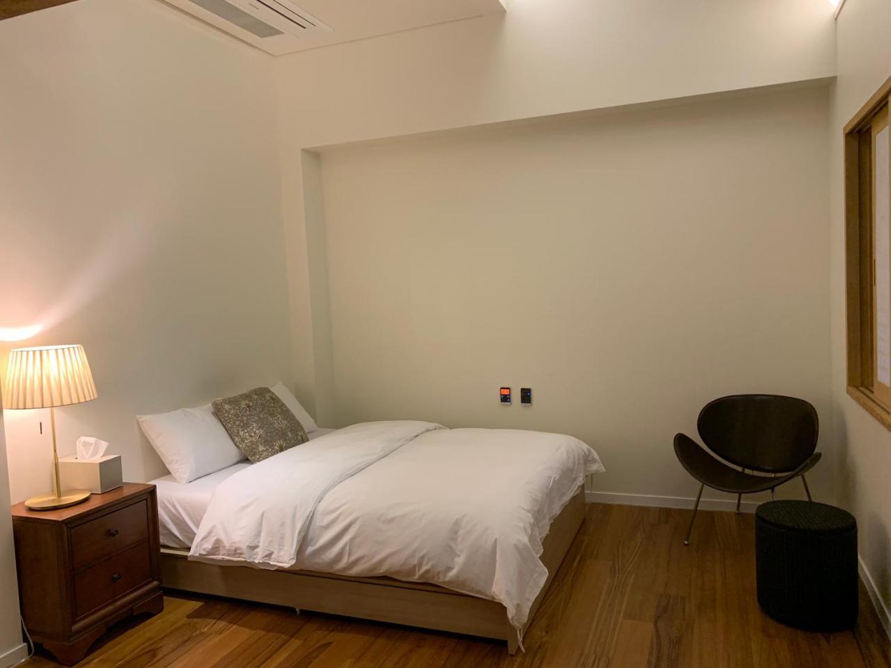 Kasan Tobang Hostel Seogwipo-stad Buitenkant foto